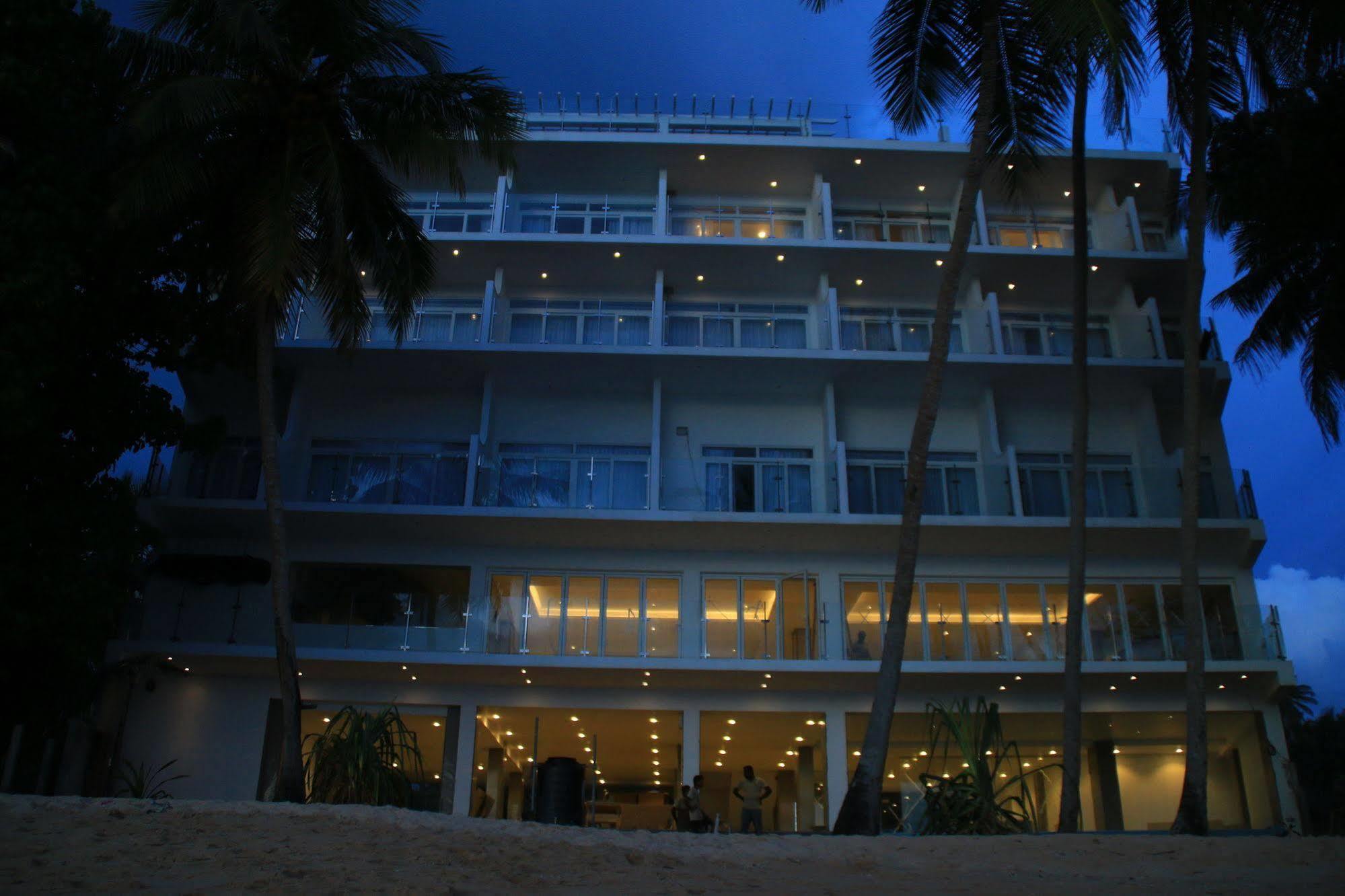 Sayura Beach Hotel Unawatuna Extérieur photo